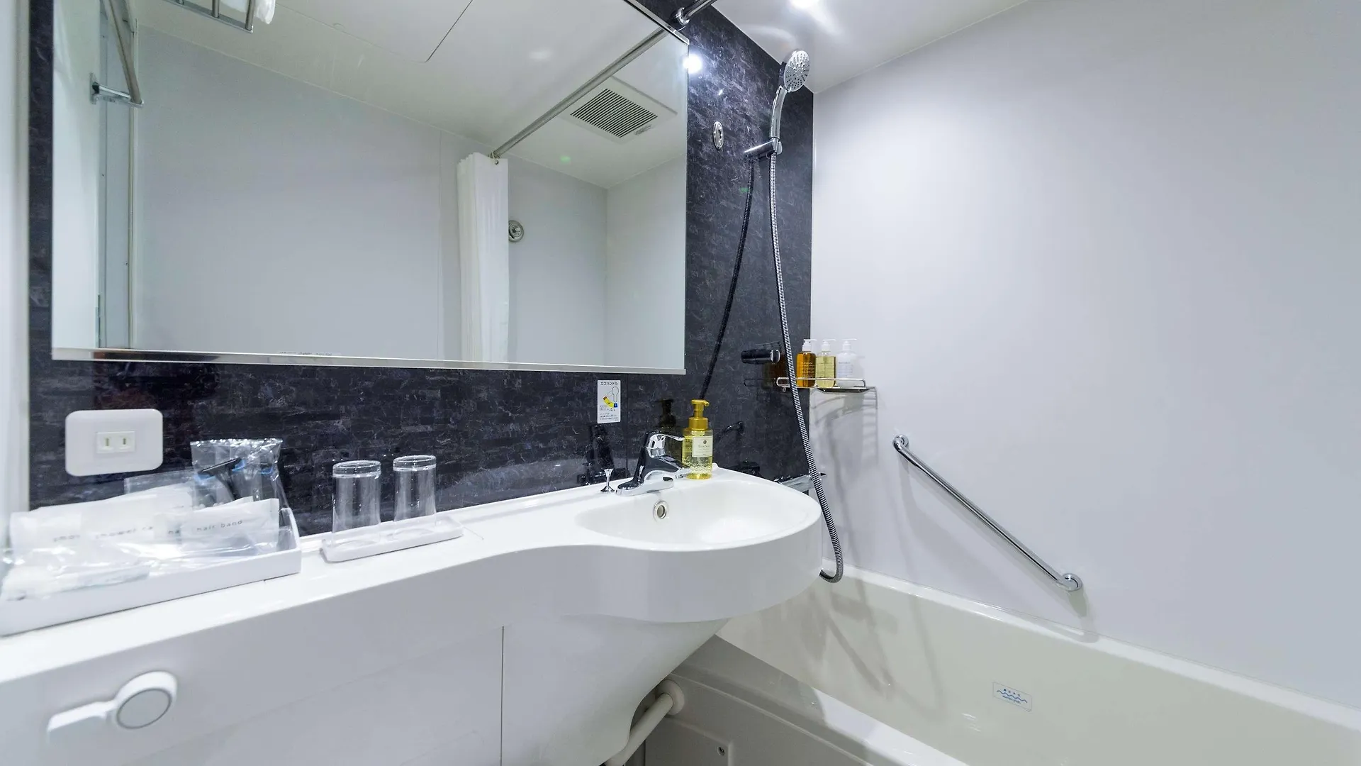 Best Western Hotel Fino Tokyo Akihabara 3*,  Япония